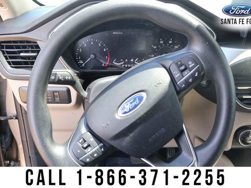 Used 2020 Ford Escape SE image 32