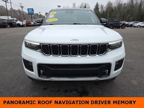 Used 2023 Jeep Grand Cherokee Overland w/ Luxury Tech Group IV image 3