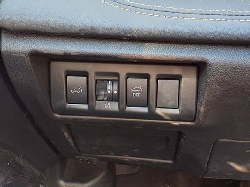 Used 2023 Subaru Outback Limited XT AWD/4WD image 16