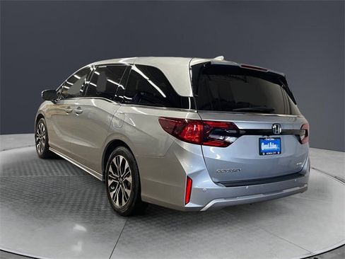 Certified 2025 Honda Odyssey Elite image 3