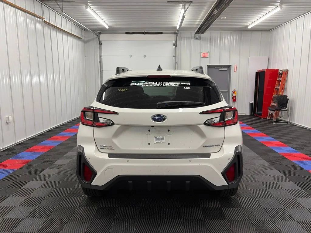 Used 2025 Subaru Crosstrek 2.5i Limited w/ Popular Package #3A AWD/4WD image 5