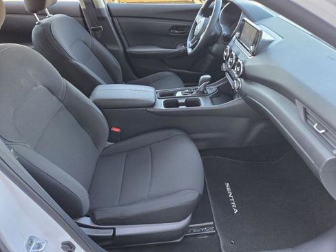 Certified 2025 Nissan Sentra S image 21