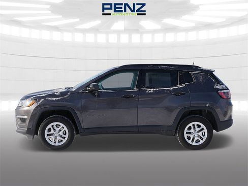 Used 2018 Jeep Compass Sport w/ Cold Weather Group image 4