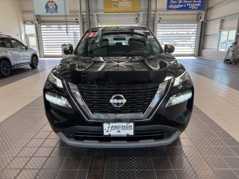 Used 2023 Nissan Rogue S AWD/4WD image 2