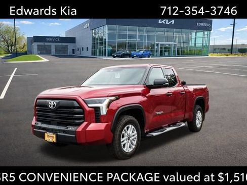 Used 2022 Toyota Tundra SR5 w/ SR5 Convenience Package AWD/4WD image 1