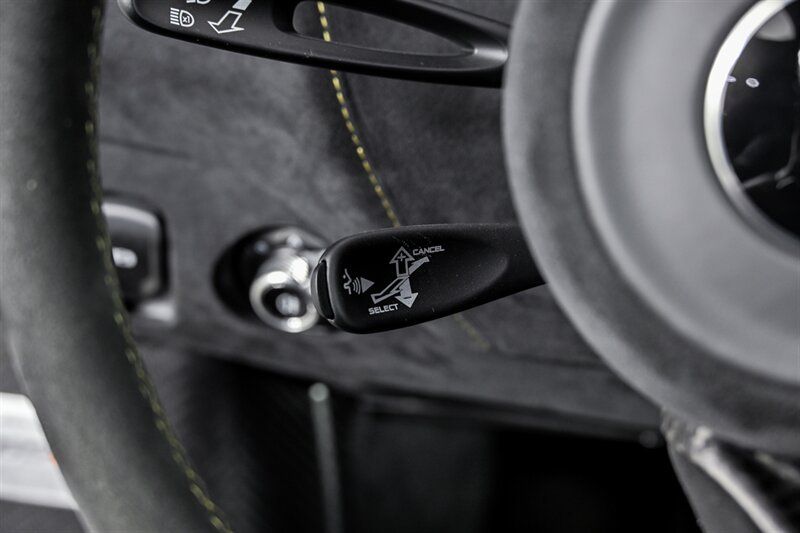 Used 2022 McLaren 765LT RWD image 39