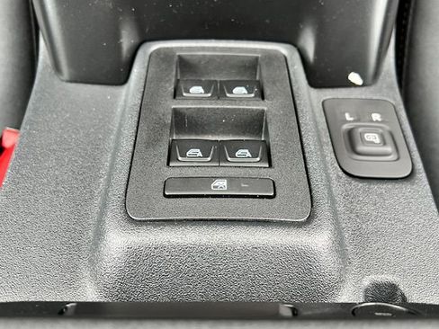 New 2025 Ford Bronco Badlands image 35