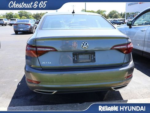 Used 2021 Volkswagen Jetta R-Line FWD image 17