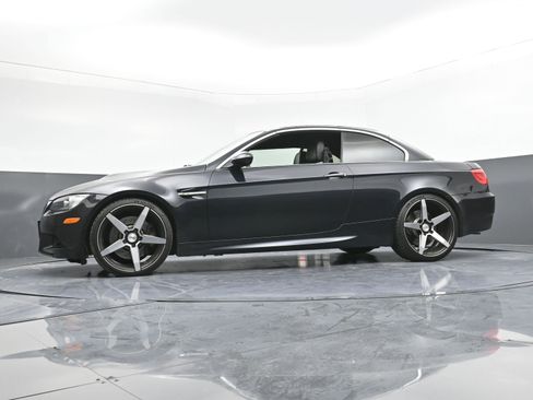 Used 2011 BMW M3 Convertible image 26