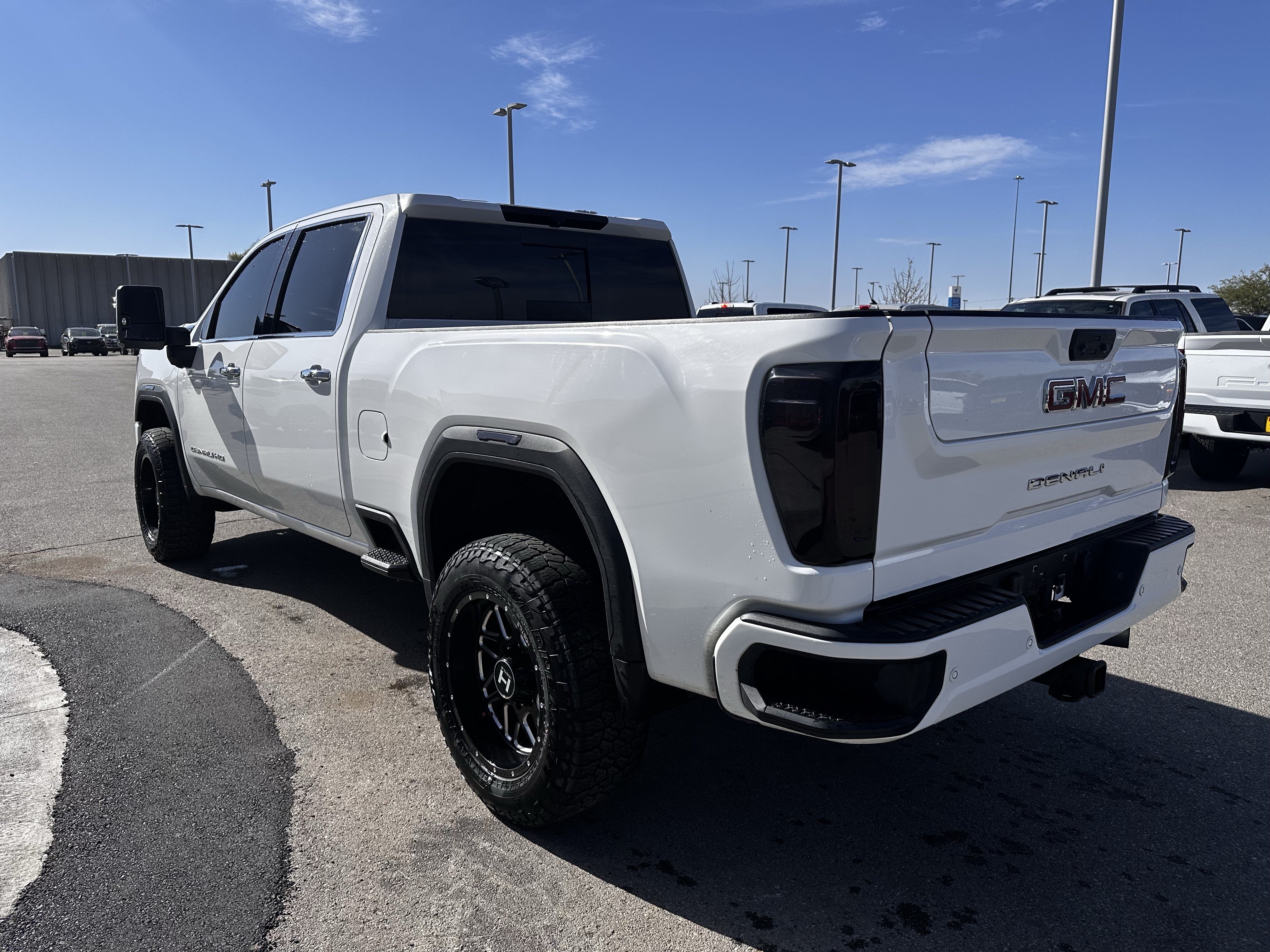 Used 2021 GMC Sierra 2500 Denali AWD/4WD image 4