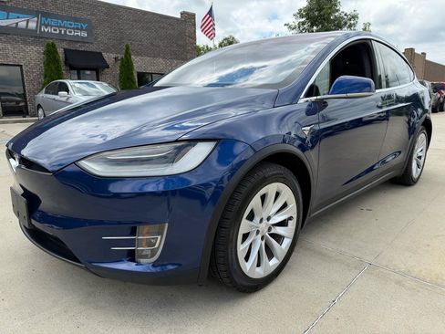 Used 2020 Tesla Model X Long Range AWD/4WD image 1