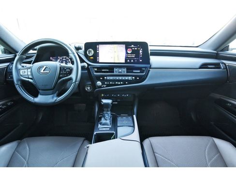 Used 2022 Lexus ES 350 Ultra Luxury image 11