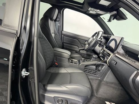 Used 2024 Toyota Tacoma TRD Off-Road w/ TRD Off Road Premium Package AWD/4WD image 29