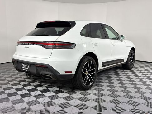 Certified 2023 Porsche Macan AWD/4WD image 9