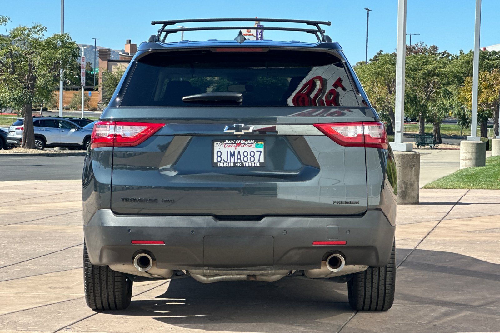 Used 2019 Chevrolet Traverse LT w/ LPO, Blackout Package AWD/4WD image 5