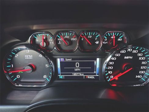 Used 2017 Chevrolet Tahoe LT image 12