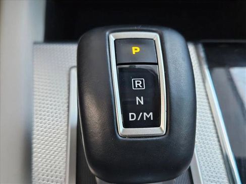 Used 2023 Mitsubishi Outlander SEL image 15