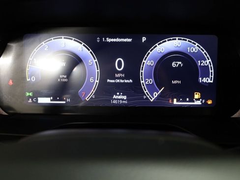 Used 2024 Jeep Grand Cherokee Limited w/ Black Appearance Package image 29