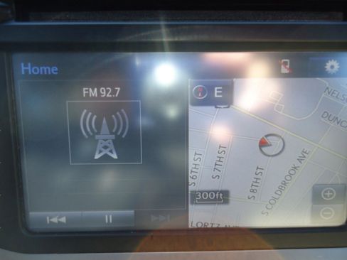 Used 2015 Toyota 4Runner Limited AWD/4WD image 18
