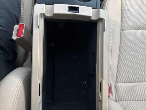 Used 2019 Subaru Outback 2.5i Premium image 18