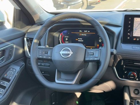 New 2026 Nissan Rogue Platinum w/ Platinum Premium Package image 7