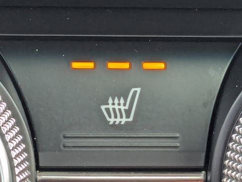 Used 2023 Genesis G70 2.0T w/ Sport Prestige Package image 28