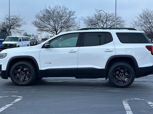 Used 2022 GMC Acadia AT4 w/ Technology Package image 7