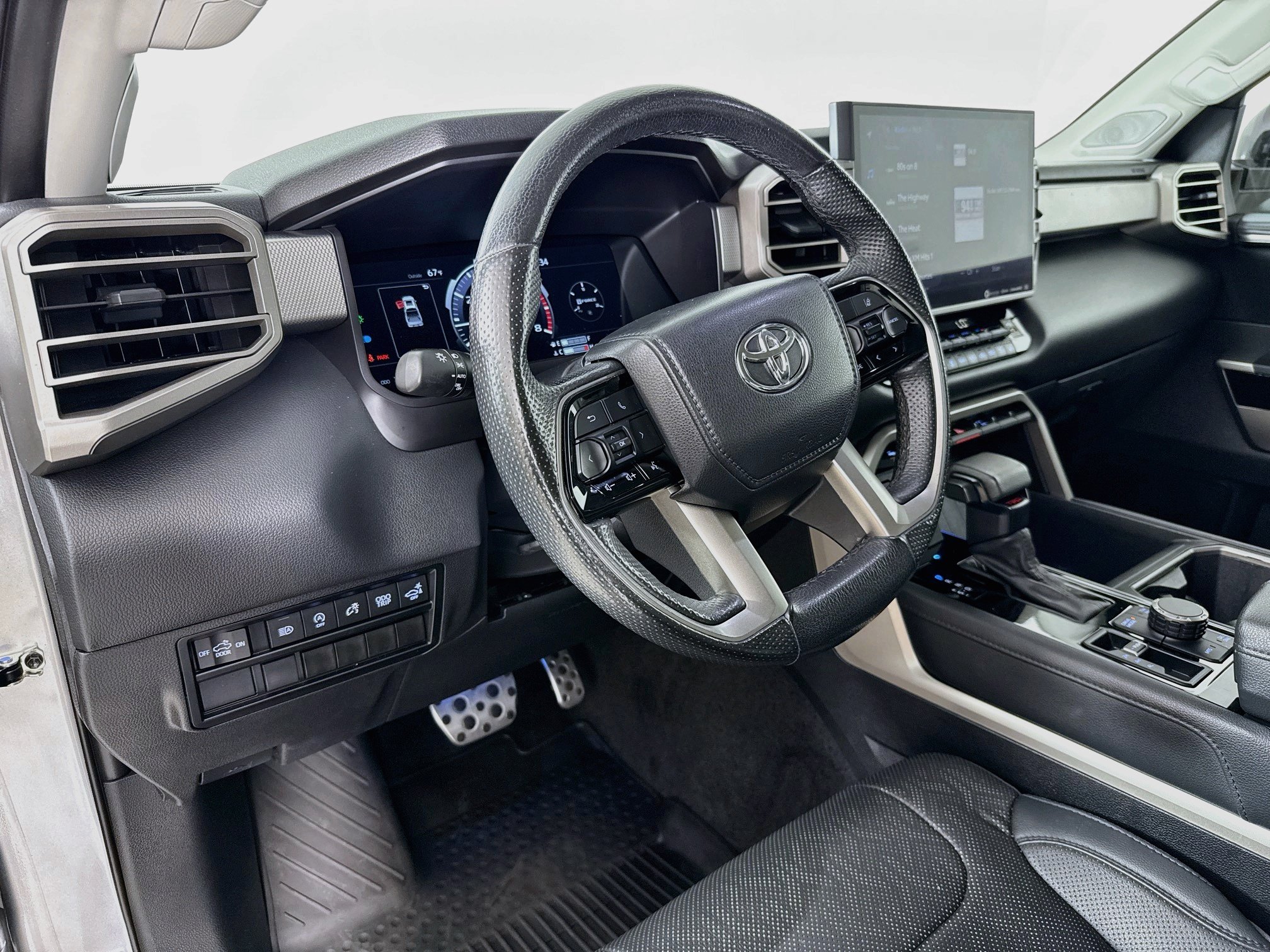Used 2024 Toyota Tundra Limited w/ TRD Off-Road Package AWD/4WD image 10