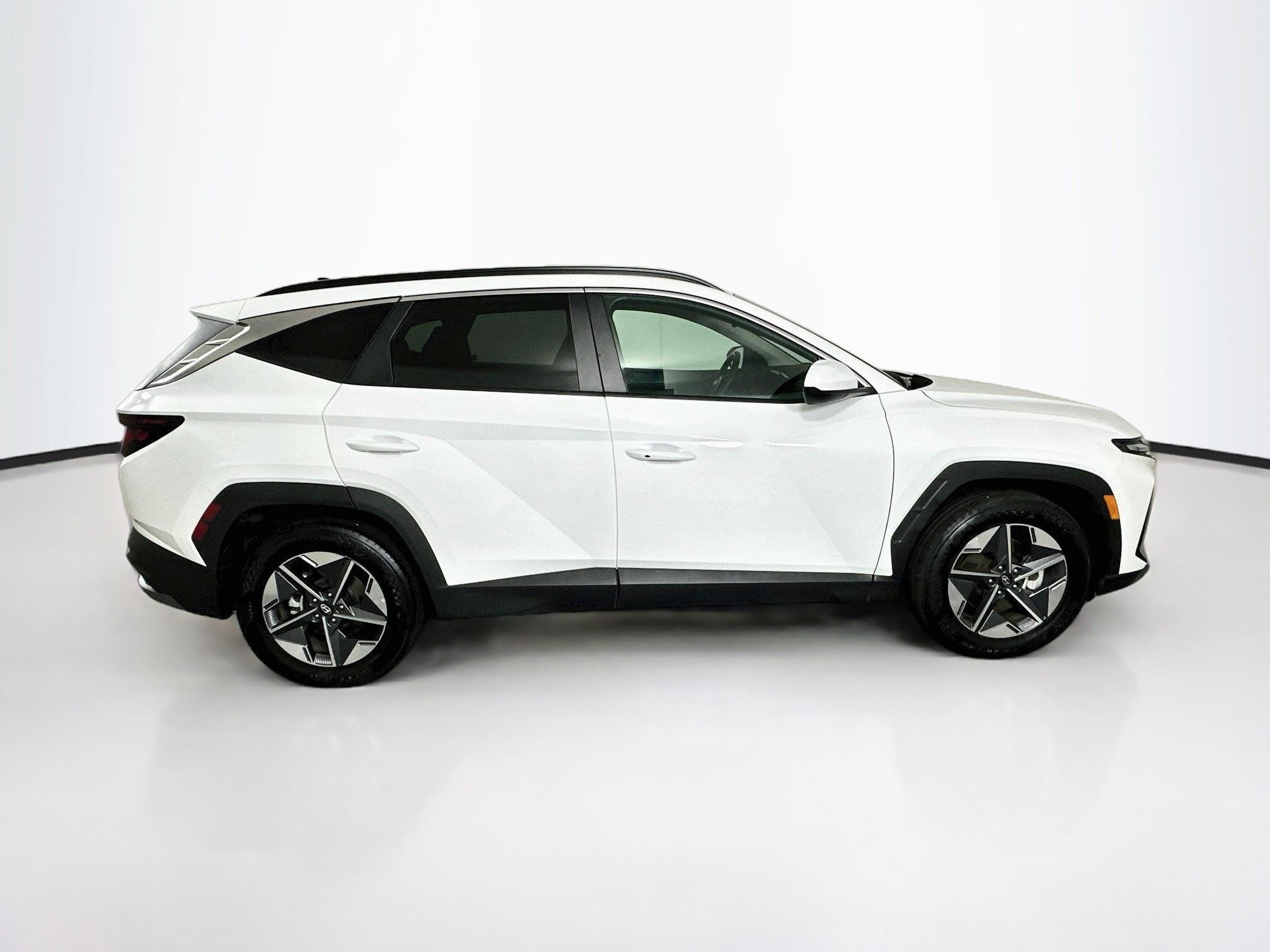 Used 2026 Hyundai Tucson SEL Plus FWD image 10