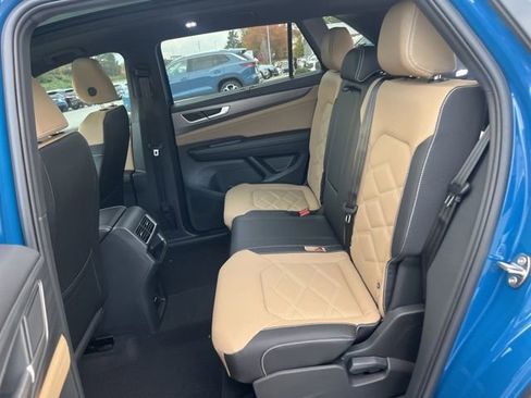 New 2026 Volkswagen Atlas Cross Sport SE image 25