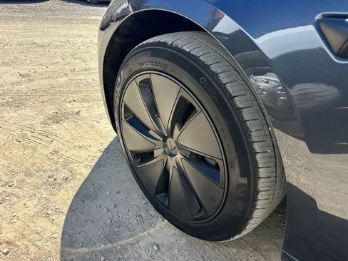 Used 2025 Tesla Model 3 Long Range RWD image 5