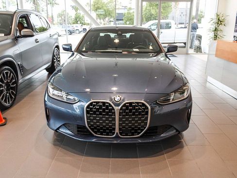 New 2025 BMW 430i Coupe w/ Convenience Package image 2