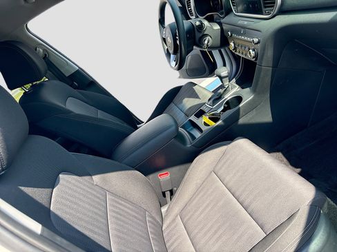 Used 2021 Kia Sportage LX image 21