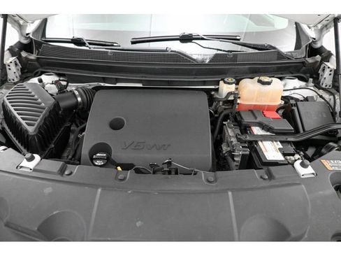 Used 2019 Chevrolet Traverse RS image 37