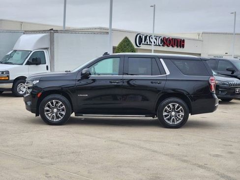 Used 2023 Chevrolet Tahoe LT w/ Luxury Package image 13