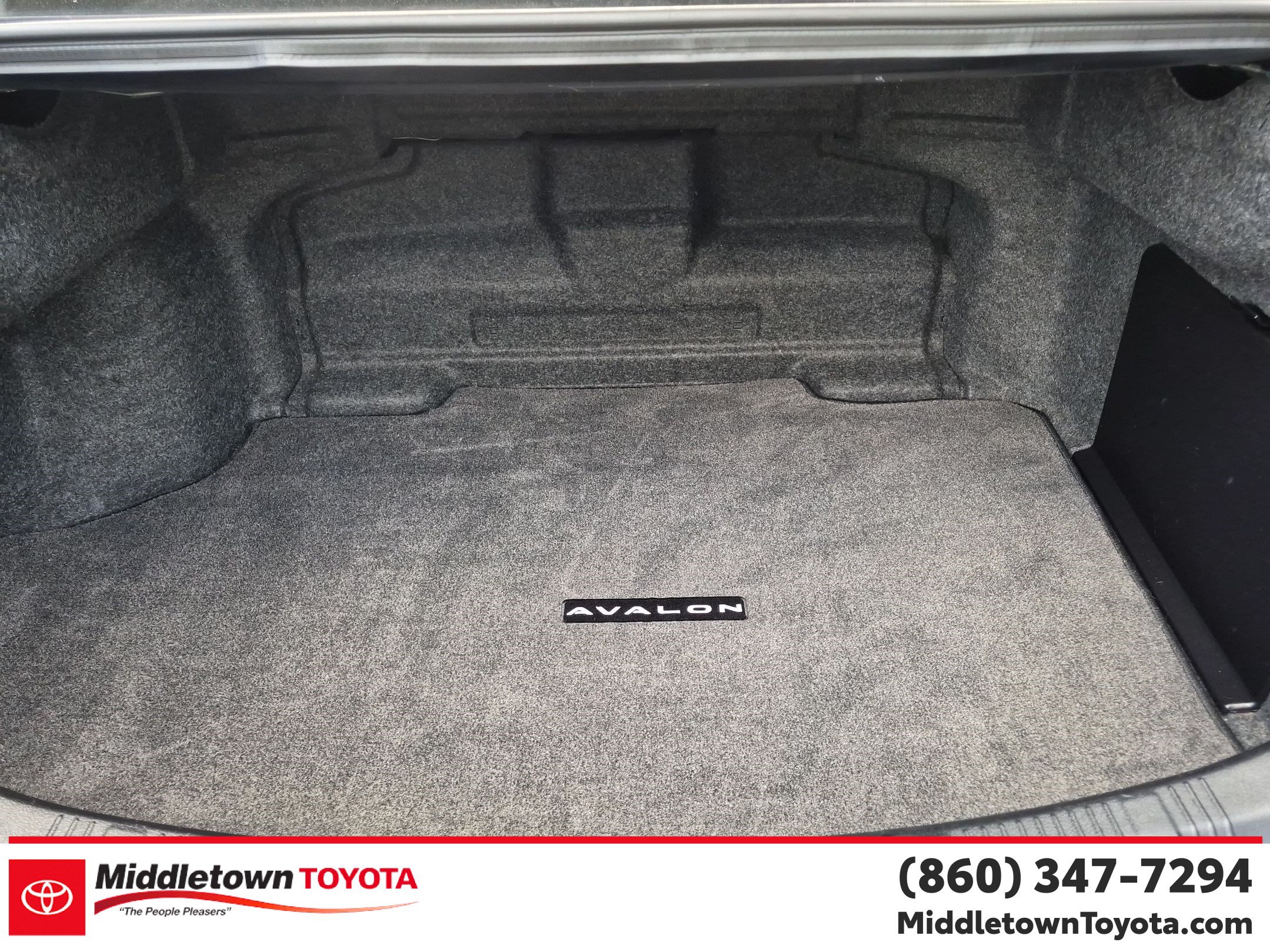 Used 2015 Toyota Avalon XLE Touring FWD image 33