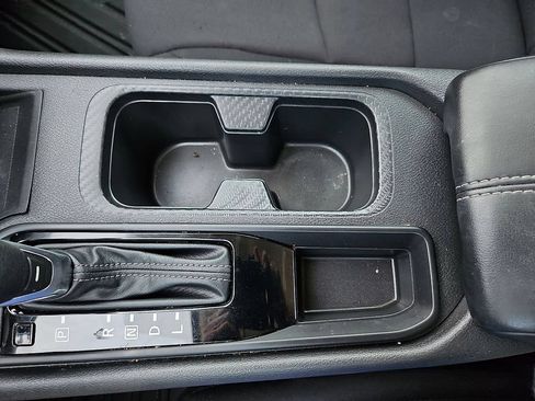 Used 2024 Nissan Sentra S FWD image 23