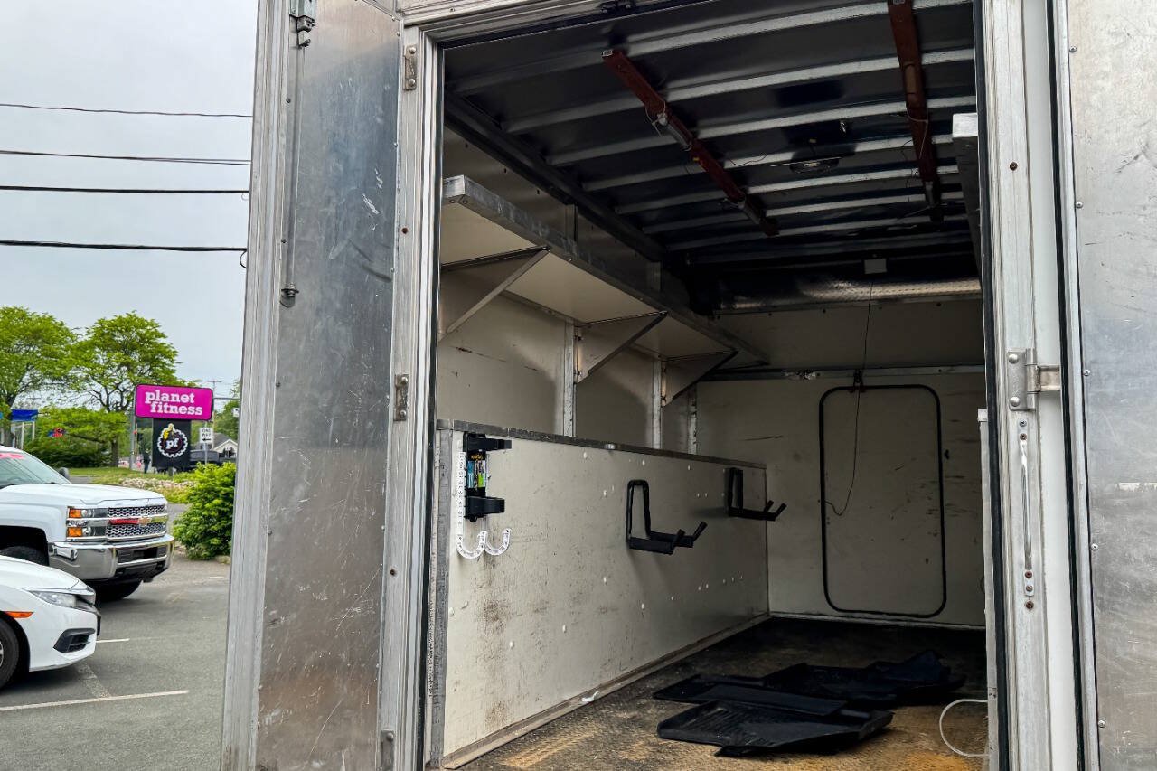 Used 2019 RAM ProMaster 3500 w/ Premium Appearance Group FWD image 19