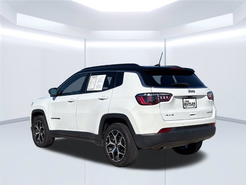 Used 2025 Jeep Compass Limited AWD/4WD image 4