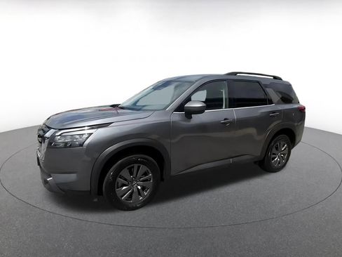 Used 2025 Nissan Pathfinder SV AWD/4WD image 7