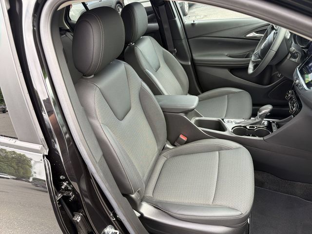 Used 2023 Buick Encore GX Select w/ Sport Touring Package FWD image 26