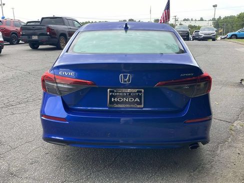 Used 2024 Honda Civic Sport image 4