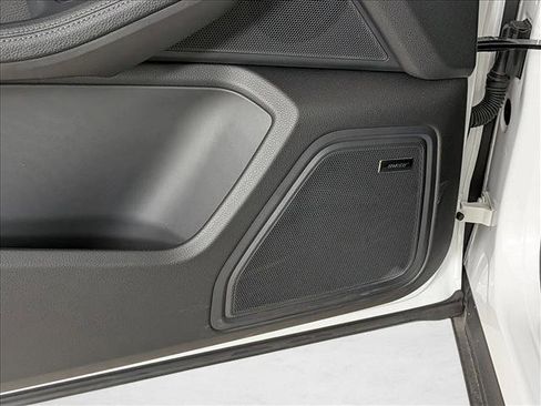 New 2025 Porsche Macan image 14