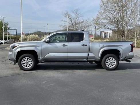 Used 2024 Toyota Tacoma SR5 image 2