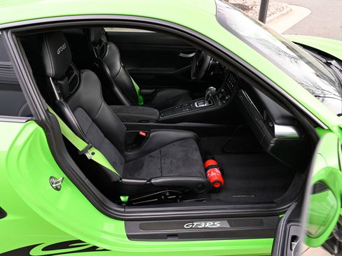 Used 2019 Porsche 911 GT3 RS image 38