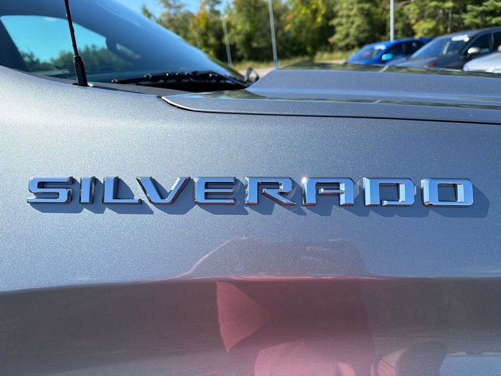 Used 2023 Chevrolet Silverado 1500 LT AWD/4WD image 10