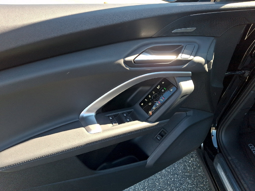 New 2026 Audi Q5 Premium Plus AWD/4WD image 10