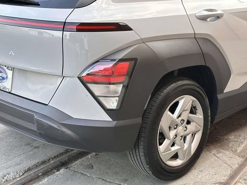 Used 2024 Hyundai Kona SE FWD image 13