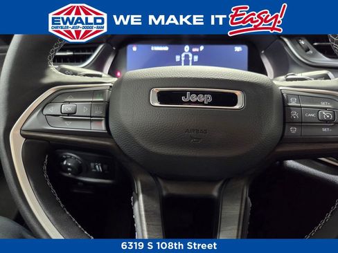 New 2025 Jeep Grand Cherokee L Limited w/ Black Appearance Package image 7