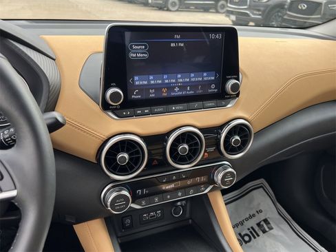 Used 2025 Nissan Sentra SV w/ SV Premium Package image 14